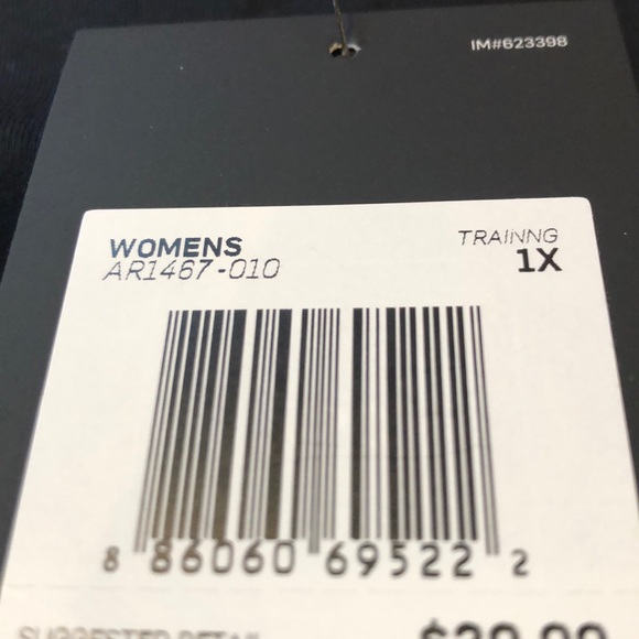 🌸New Arrival🌸 Nike women’s tank top - Picture 4 of 5